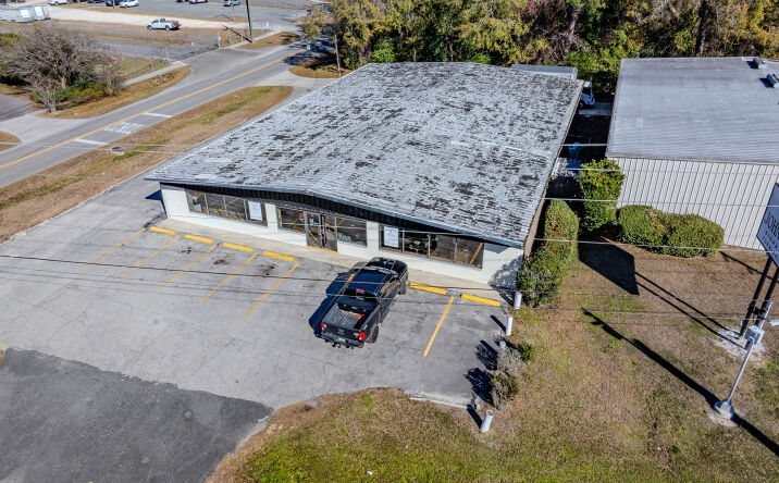 Pictures of Retail property located at 701 S 5th St, Macclenny, FL 32063 for sales - image #1