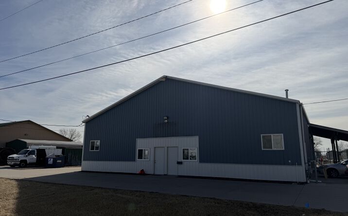 Pictures of Industrial property located at 203 E 35th Ave, Bellevue, NE 68005 for sales - image #1