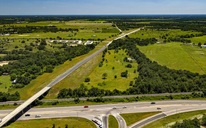 Pictures of Land, Mixed Use property located at 420 US-77, Rockdale, TX 76567 for sales - image #1