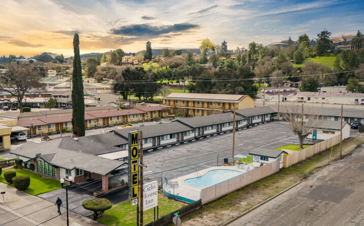 Pictures of Hospitality property located at 2749 Spring St, Paso Robles, CA 93446 for sales - image #1