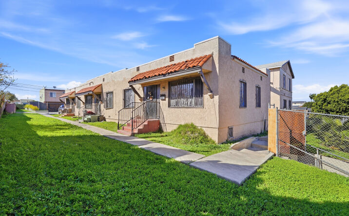 Pictures of Multifamily property located at 11143 Van Buren Ave, Los Angeles, CA 90044 for sales - image #1