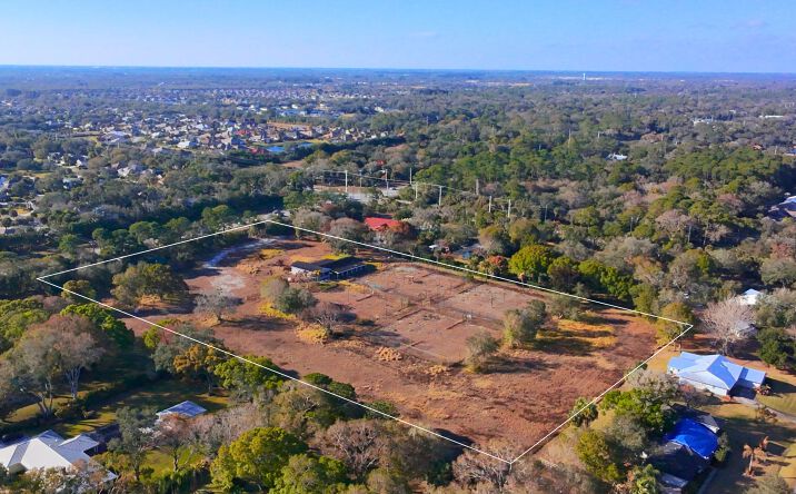 Pictures of Hospitality, Land, Mixed Use, Special Purpose property located at 4291 5th Pl SW, Vero Beach, FL 32968 for sales - image #1