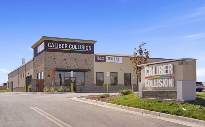 Pictures of Industrial, Retail property located at 5024 Simpson Ferry Rd, Mechanicsburg, PA 17050 for sales - image #1