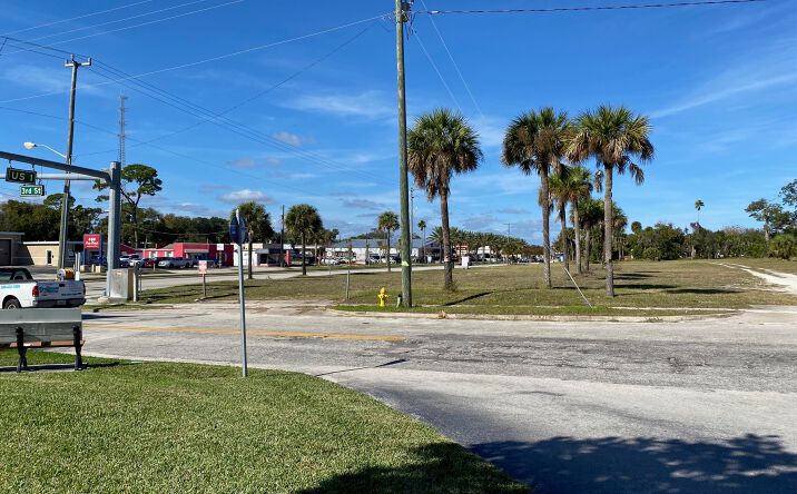 Pictures of Land property located at 327 Ridgewood Ave, Daytona Beach, FL 32117 for sales - image #1