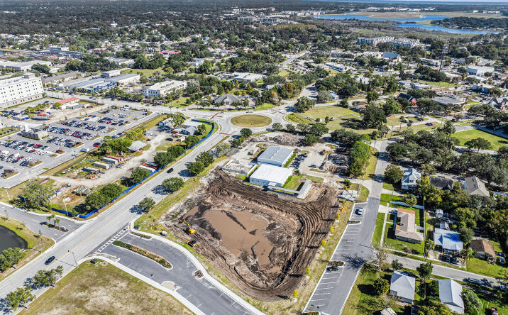 Pictures of Office, Land property located at 350 N Beaumont Ave, Kissimmee, FL 34741 for sales - image #1