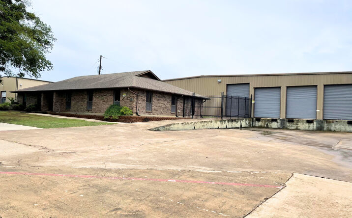 Pictures of Office, Industrial property located at 511 S 5th Ave, Mansfield, TX 76063 for sales - image #1