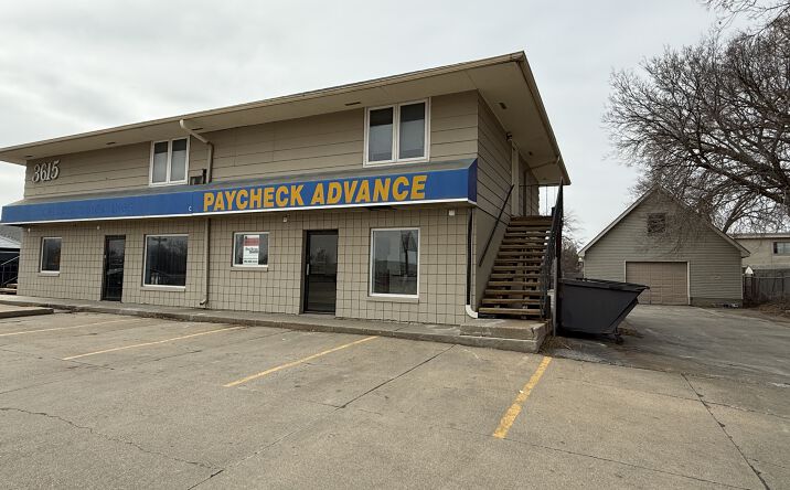 Pictures of Retail property located at 3615 N 44th St, Lincoln, NE 68504 for sales - image #1