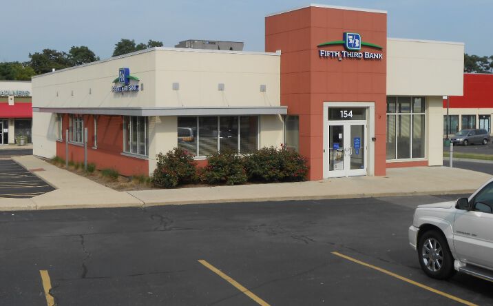 Pictures of Retail property located at 154 S. Western Avenue, Carpentersville, IL 60110 for sales - image #1
