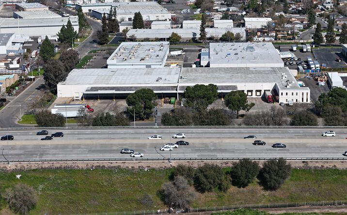Pictures of Industrial property located at 4050 Pell Cir, Sacramento, CA 95838 for sales - image #1