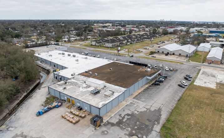 Pictures of Retail property located at 929 3rd Ave, Lake Charles, LA 70601 for sales - image #1
