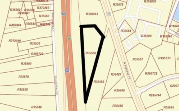Pictures of Industrial property located at 15821 TX-75. Willis, Tx, Willis, TX 77378 for sales - image #1