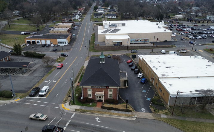 Pictures of Office property located at 2 Park St, Athens, TN 37303 for sales - image #1