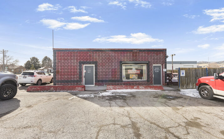 Pictures of Retail property located at 2525 Pole Line Rd, Pocatello, ID 83201 for sales - image #1