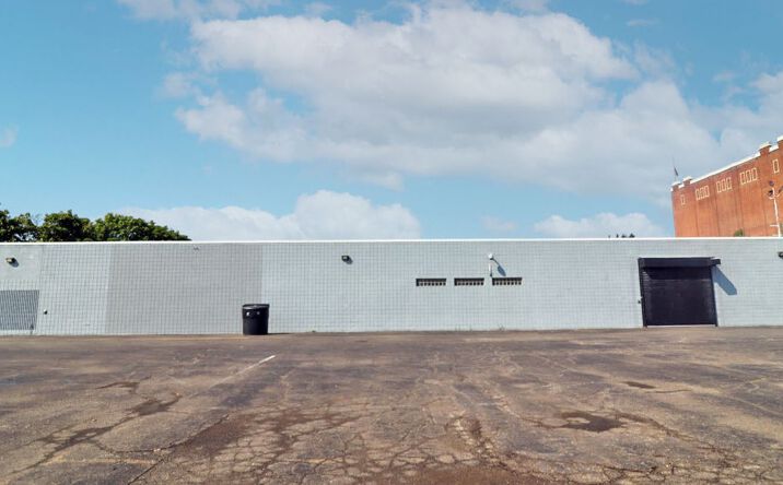 Pictures of Industrial property located at 2000 W Lafayette Blvd, Detroit, MI 48216 for sales - image #1