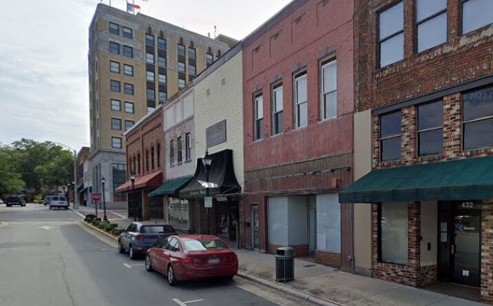 Pictures of Retail property located at 420-424 S. Main Street, Burlington, NC 27215 for sales - image #1