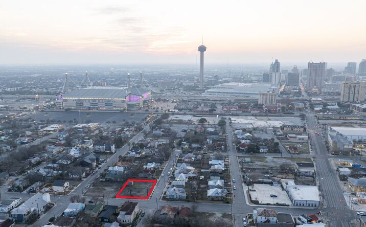 Pictures of Land property located at 128 Omaha St, San Antonio, TX 78203 for sales - image #1