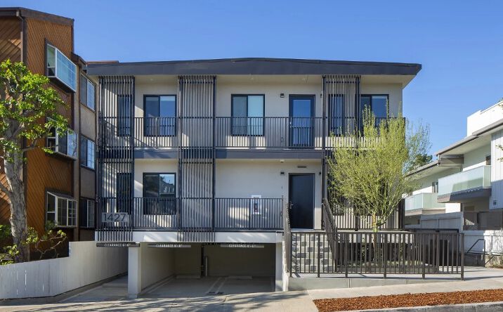 Pictures of Multifamily property located at 1421 Barry Ave, Los Angeles, CA 90025, 1427 Barry Ave, Los Angeles, CA 90025 for sales - image #1
