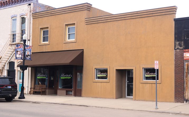 Pictures of Business for Sale, Mixed Use property located at 106 E Dakota Ave, Pierre, SD 57501 for sales - image #1