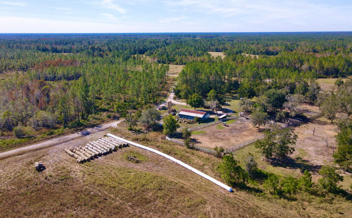 Pictures of Land property located at 4597 NE State Rd 24, Bronson, FL 32621 for sales - image #1