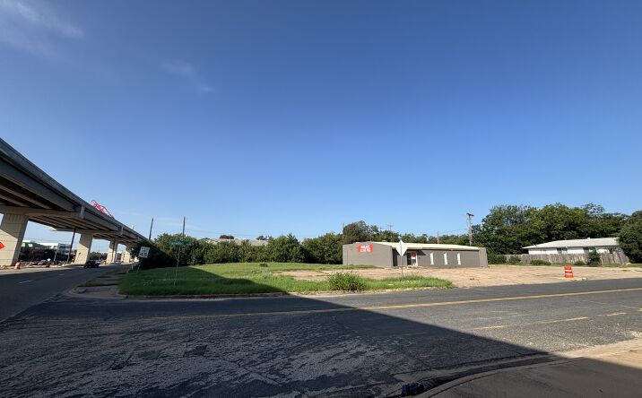 Pictures of Retail, Office property located at 8871 Tallwood Dr, Austin, TX 78759 for sales - image #1