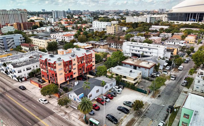 Pictures of Land property located at 432 NW 12th Ave, Miami, FL 33128 for sales - image #1