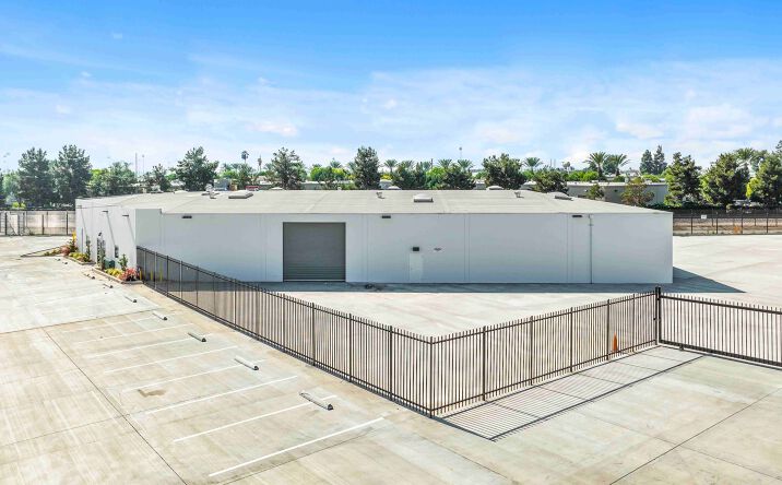 Pictures of Land property located at 922-926 S Lyon St, Santa Ana, CA 92705 for sales - image #1