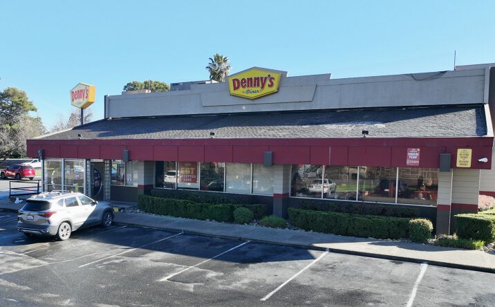 Pictures of Retail property located at 675 Manzanita Ct, Chico, CA 95926 for sales - image #1