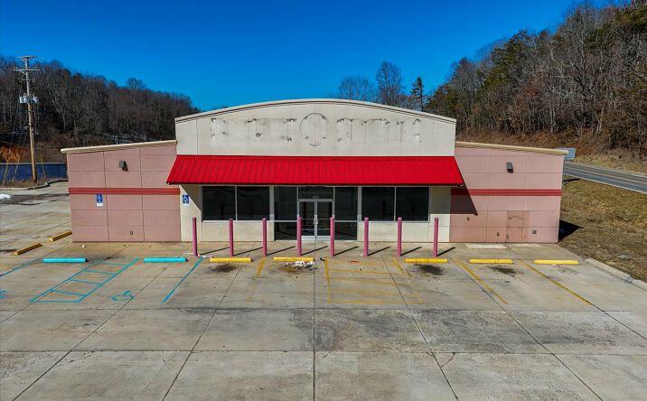 Pictures of Retail property located at 3560 Foster Falls Rd, Barren Springs, VA 24313 for sales - image #1