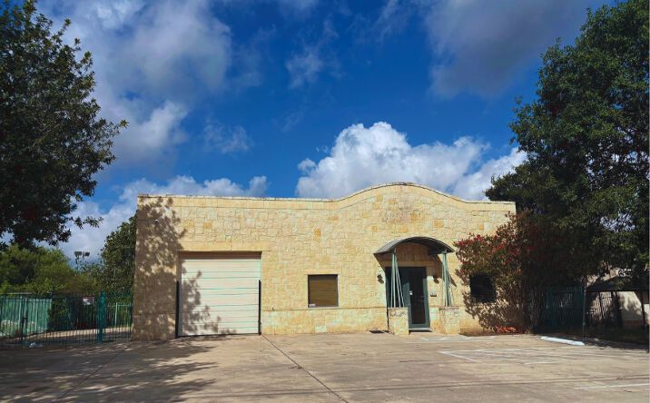 Pictures of Industrial property located at 10876 Hillpoint Drive, San Antonio, TX 78217 for sales - image #1