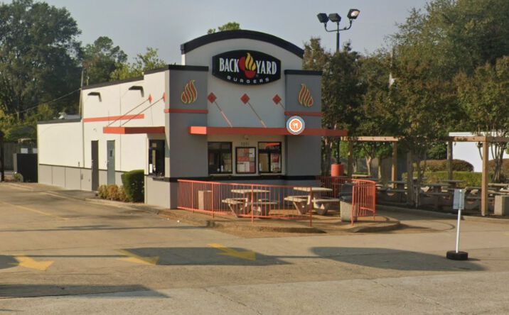 Pictures of Retail property located at 5091 Park Ave, Memphis, TN 38117 for sales - image #1