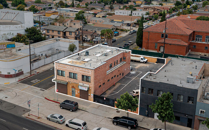 Pictures of Multifamily property located at 8629 S Vermont Ave, Los Angeles, CA 90044 for sales - image #1