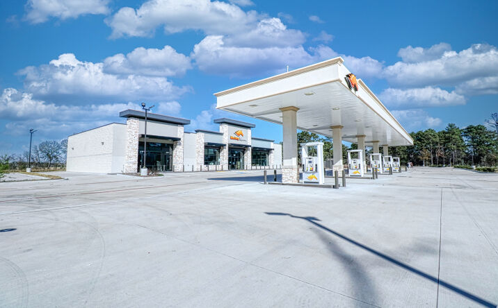 Pictures of Business for Sale, Land, Retail property located at 19603 Telge Rd, Tomball, TX 77377 for sales - image #1