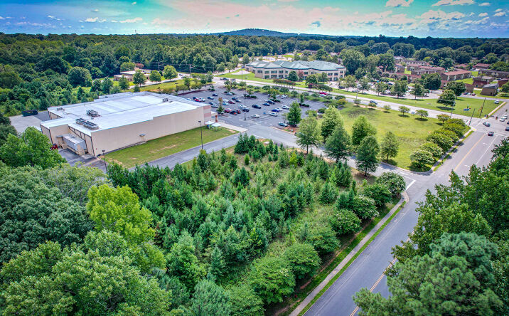 Pictures of Land property located at 00 Lynhaven Drive, Gastonia, NC 28052 for sales - image #1