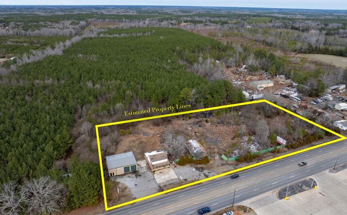 Pictures of Retail property located at 33/47/63 Piney Pond Road, Brodnax, VA 23920 for sales - image #1