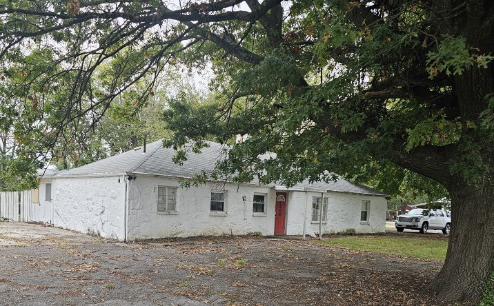 Pictures of Office property located at 1116 W Battlefield Rd, Springfield, MO 65807 for sales - image #1