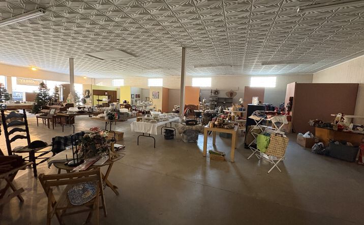 Pictures of Retail property located at 541 Park Ave NW, Norton, VA 24273 for sales - image #1