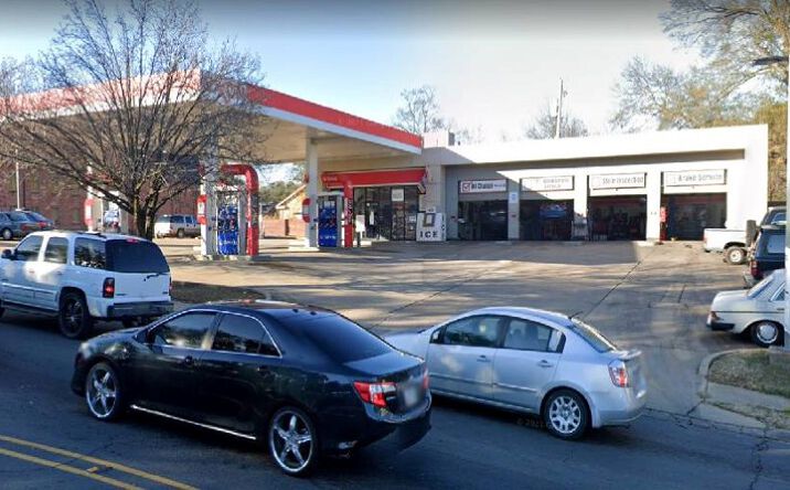 Pictures of Business for Sale, Retail property located at 760 Kings Hwy, Shreveport, LA 71104 for sales - image #1