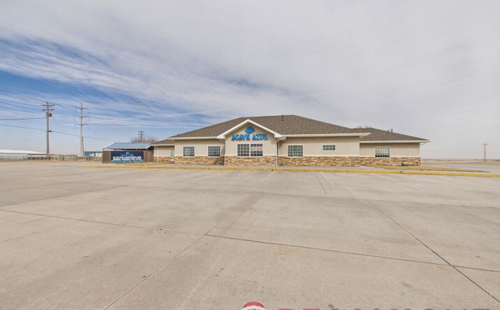 Pictures of Business for Sale, Hospitality, Mixed Use property located at 1104 E Oklahoma Ave, Ulysses, KS 67880 for sales - image #1