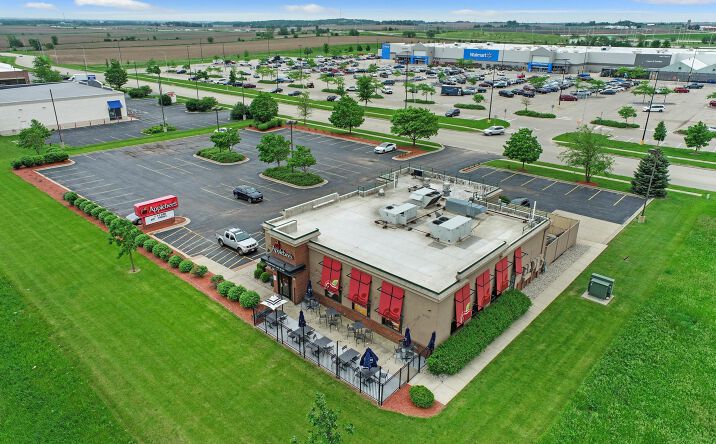 Pictures of Retail property located at 2126 Gateway Center Dr, Belvidere, IL 61008 for sales - image #1