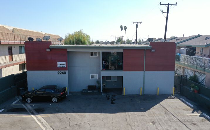 Pictures of Multifamily property located at 9240 Palm Street, Bellflower, CA 90706 for sales - image #1
