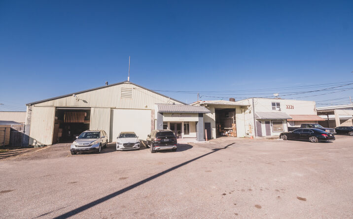 Pictures of Industrial, Office property located at 3223 25th St, Metairie, LA 70002 for sales - image #1