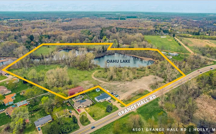Pictures of Retail property located at 4501 Grange Hall Rd, Holly, MI 48442 for sales - image #1