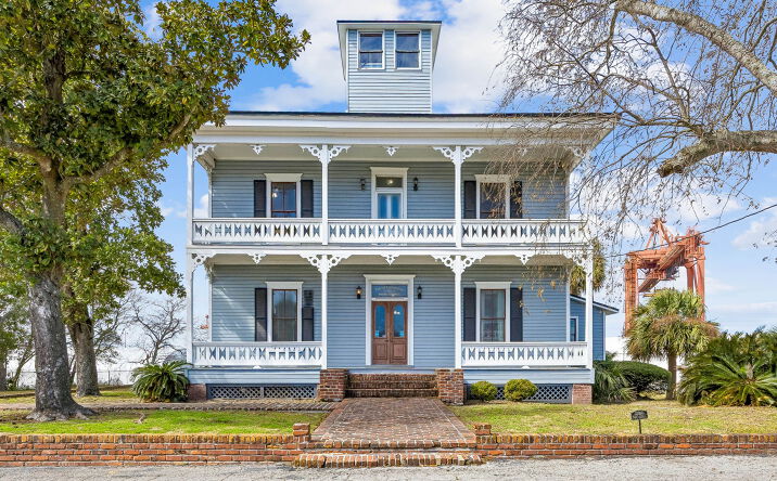Pictures of Industrial, Mixed Use, Office, Retail property located at 501 N 3rd St, Fernandina Beach, FL 32034 for sales - image #1