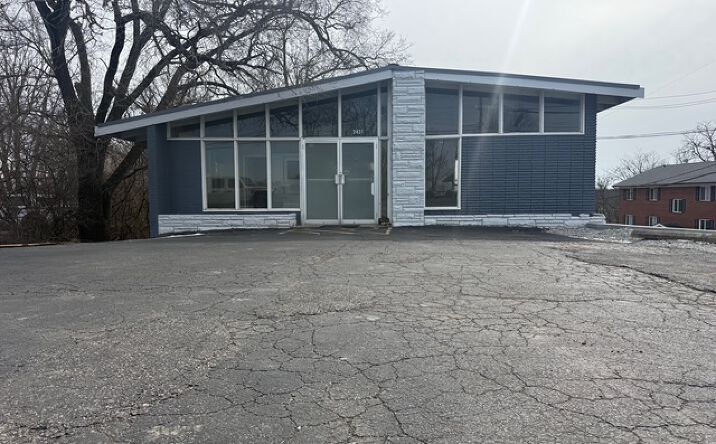 Pictures of Office property located at 2431 Alexandria Pike, Southgate, KY 41071 for sales - image #1