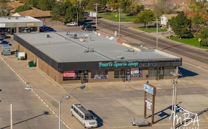 Pictures of Retail, Mixed Use property located at 1213 Fleming St, Garden City, KS 67846 for sales - image #1