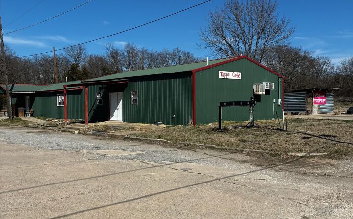 Pictures of Business for Sale, Office, Retail, Industrial property located at 123 N Seminole, Earlsboro, OK 74840 for sales - image #1