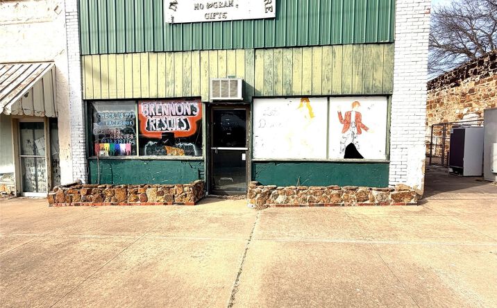Pictures of Mixed Use property located at 614 W Main Street, Henryetta, OK 74437 for sales - image #1
