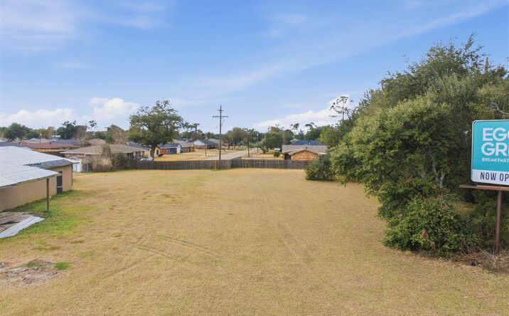 Pictures of Land property located at 2434-A Gerstner Memorial Drive, Lake Charles, LA 70601 for sales - image #1