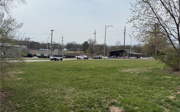 Pictures of Land, Multifamily property located at 8701 N Oak Trafficway, Kansas City, MO 64155 for sales - image #1