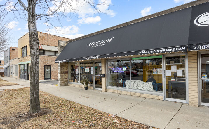 Pictures of Retail property located at 7361 North Avenue, River Forest, IL 60305 for sales - image #1